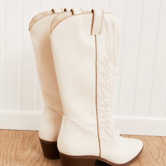 East Lion Corp Mountain Fever Mid-Calf Cowboy Boots  NO OFFERS ACCEPTED - Picture 6 of 7